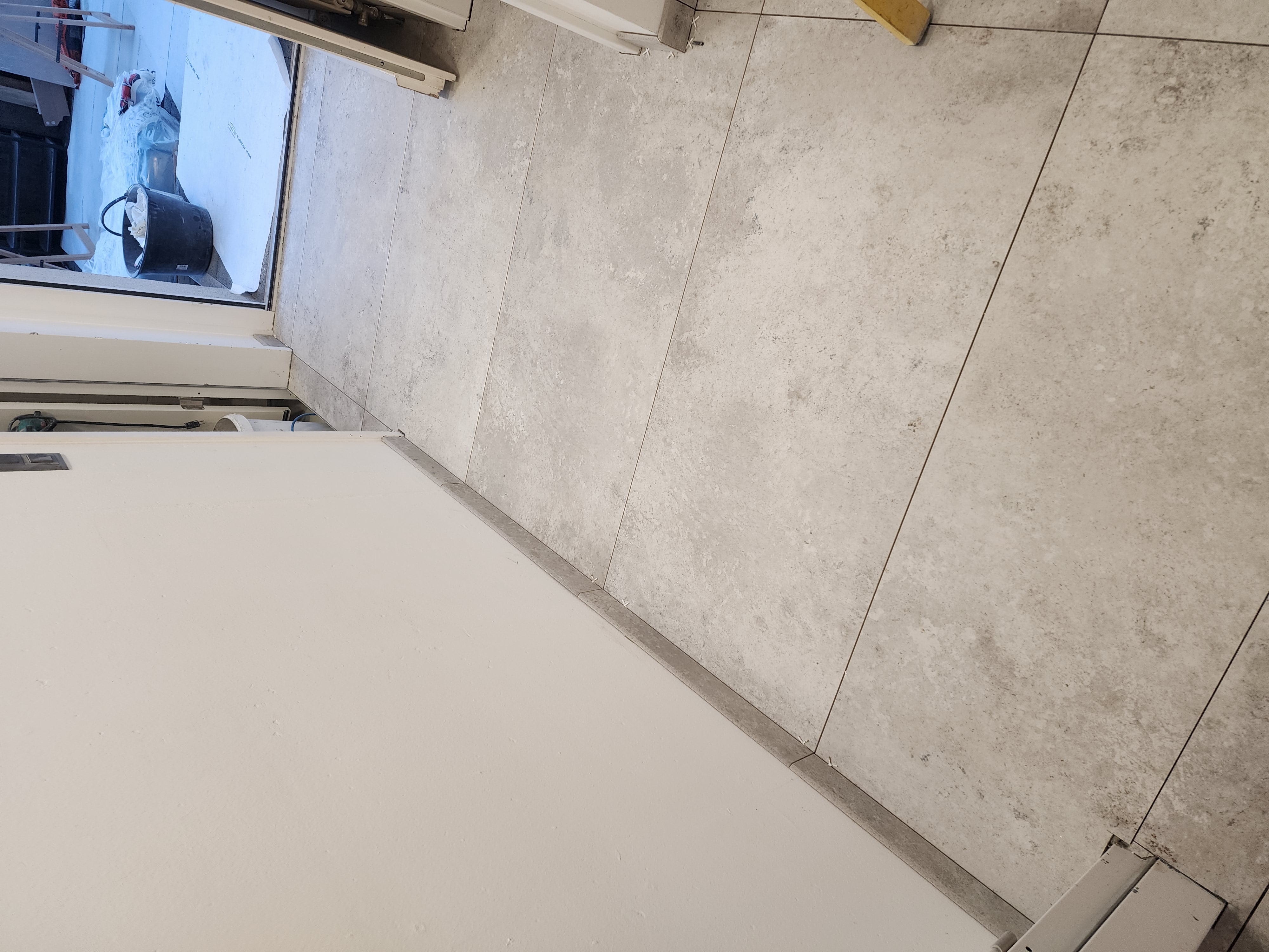 Floors / Living Areas